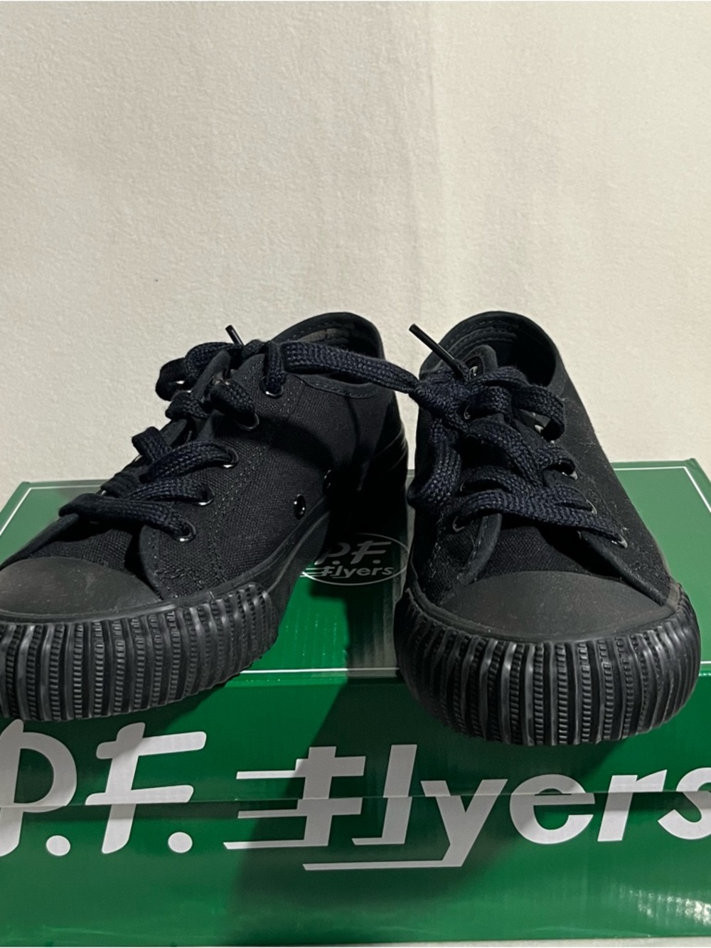P.F. Flyers Kids Black Low-Top Canvas Sneakers
